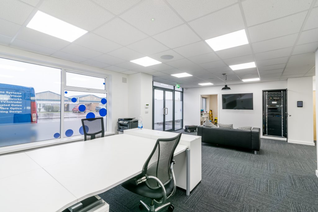 Office fit out King's Lynn including visitors entrance area & bench desks.